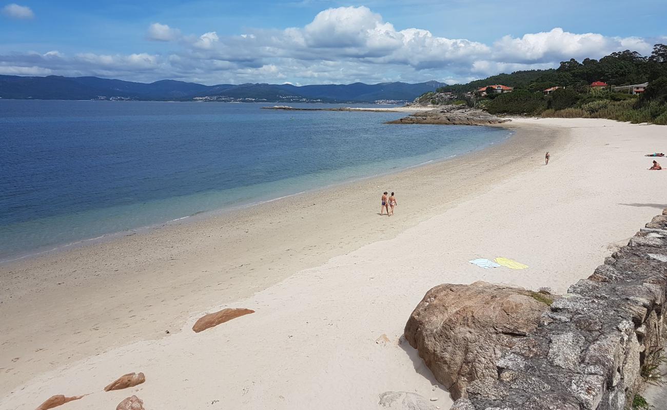 Foto af Son beach med hvidt fint sand overflade