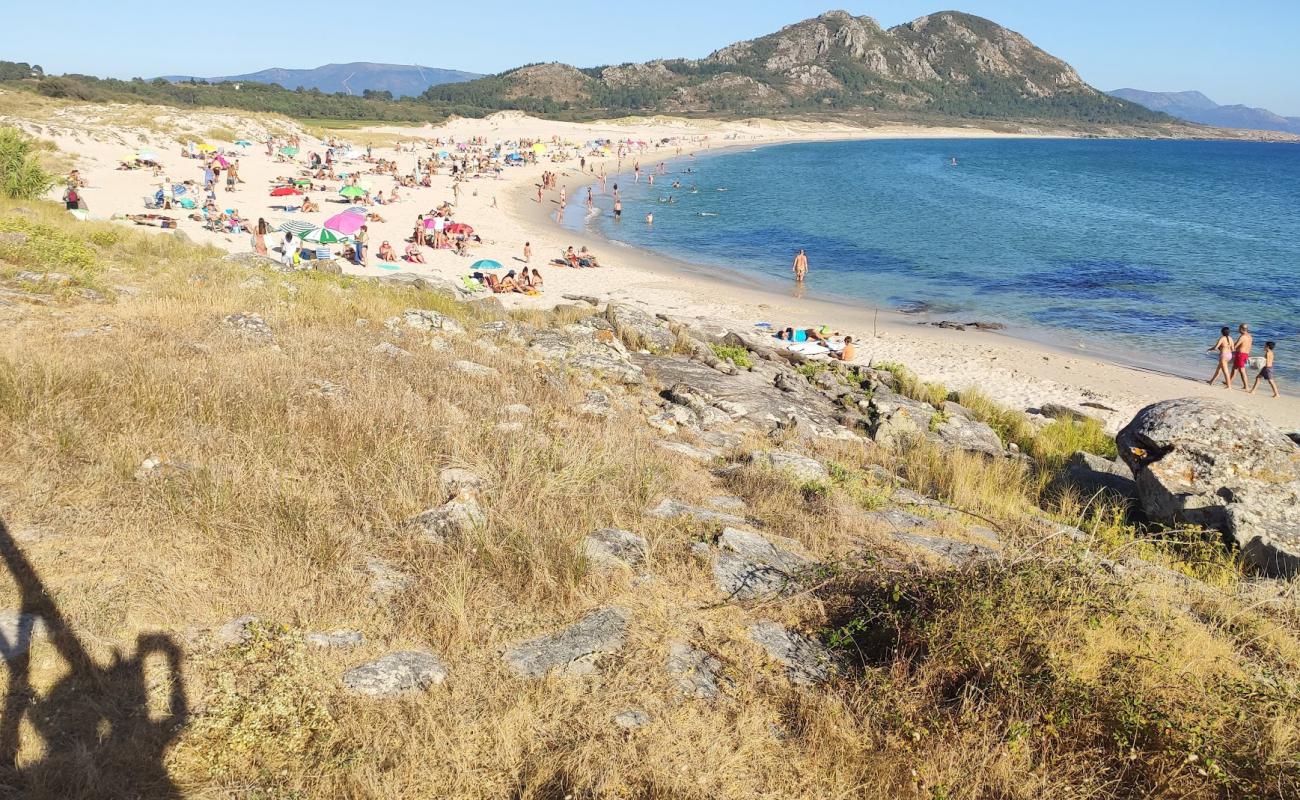 Foto af Praia de Larino med hvidt fint sand overflade