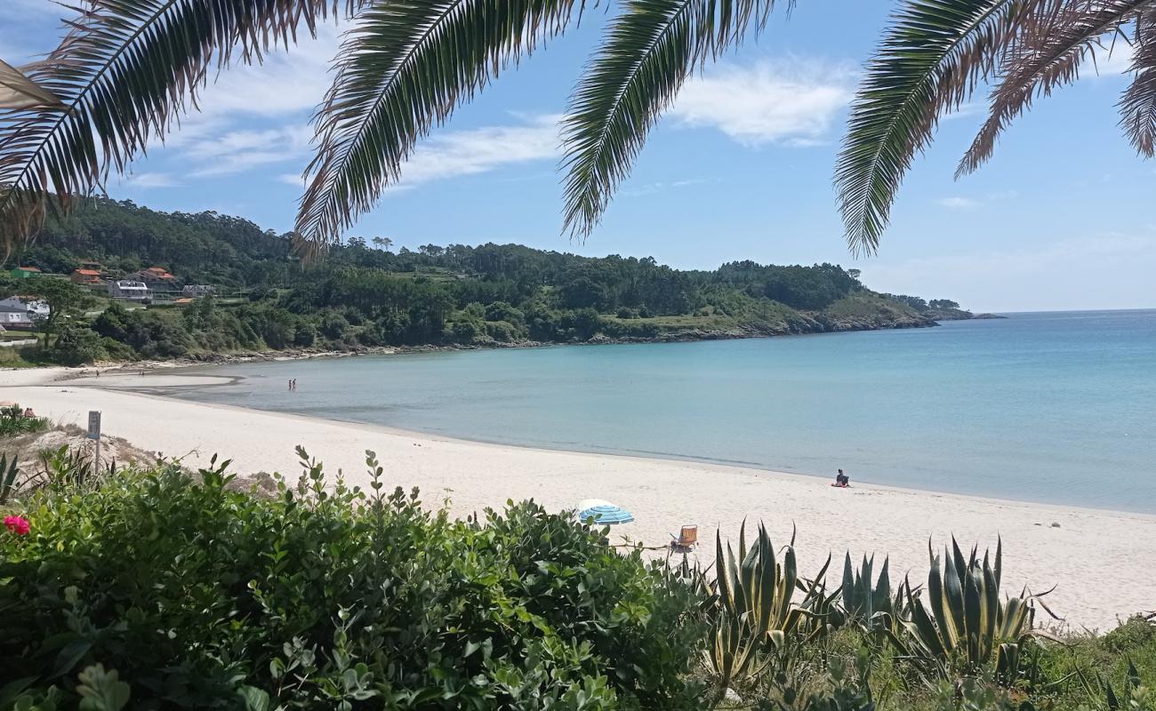 Foto af Praia de Estorde med hvidt fint sand overflade