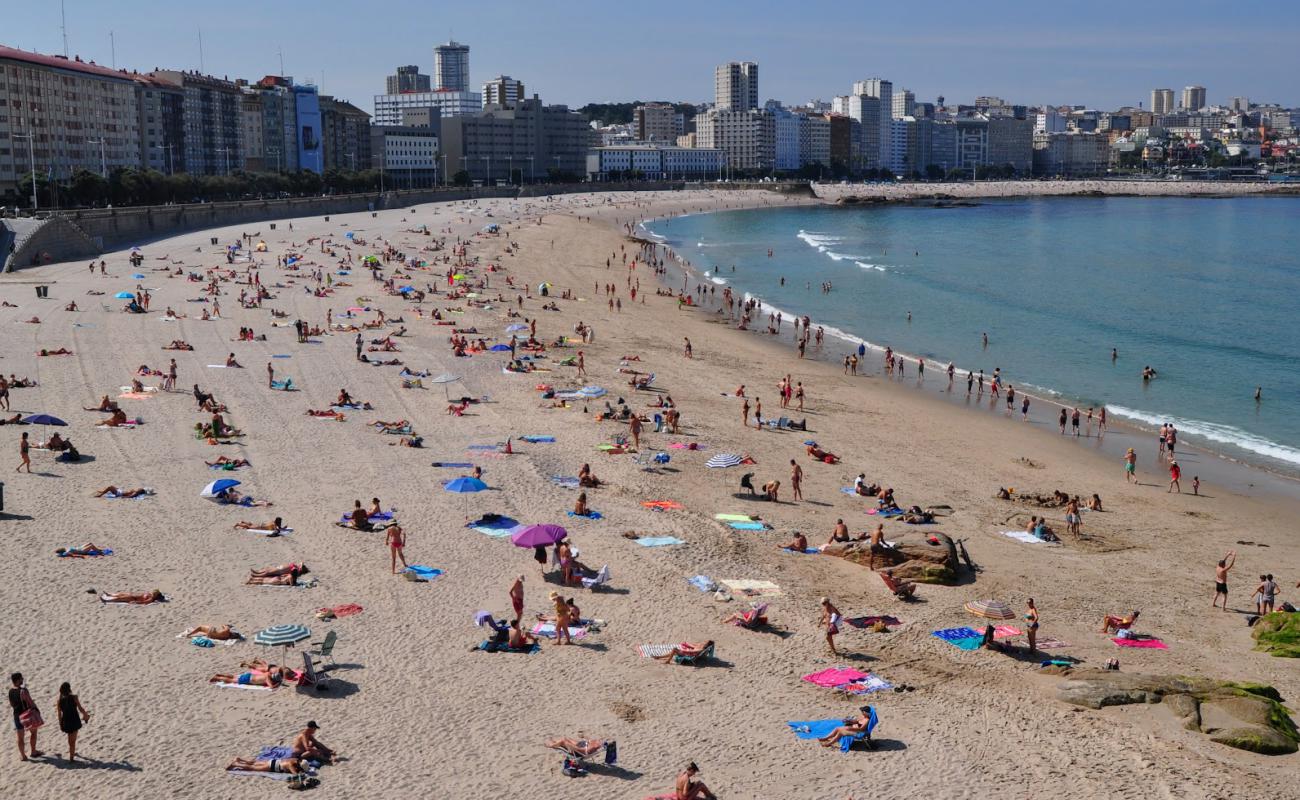 Foto af Playa del Orzan med hvidt fint sand overflade