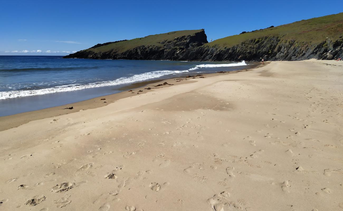 Foto af Playa de Esteiro med lys fint sand overflade