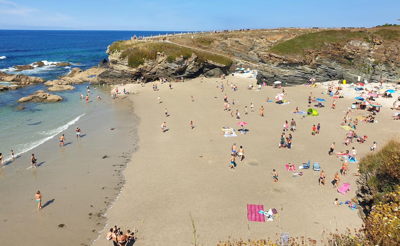 Foto af Praia dos Castros med hvidt fint sand overflade