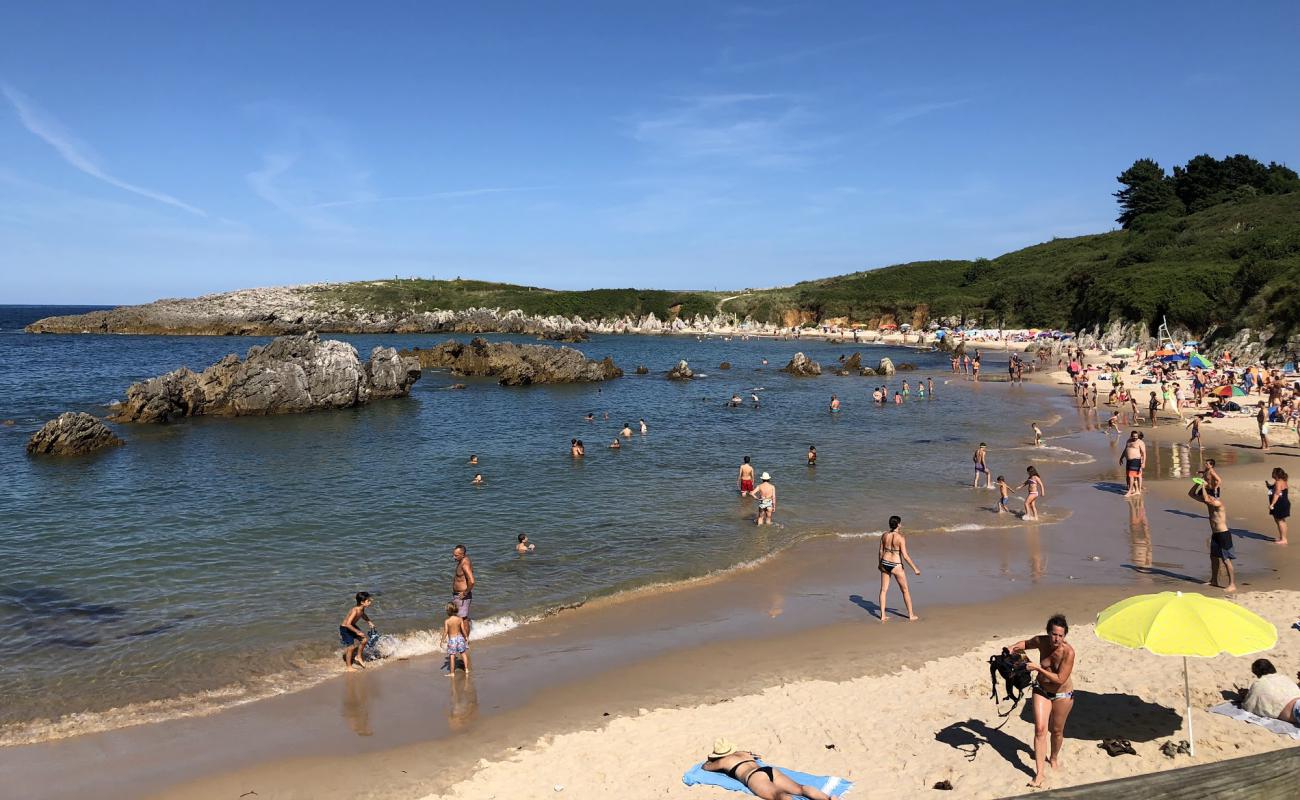 Foto af Playa de Toro med lys sand overflade