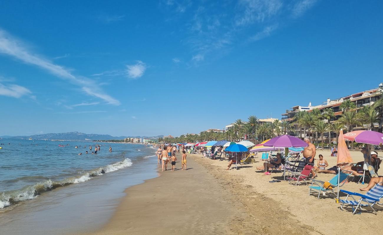 Foto af Cambrils Strand med lys sand overflade