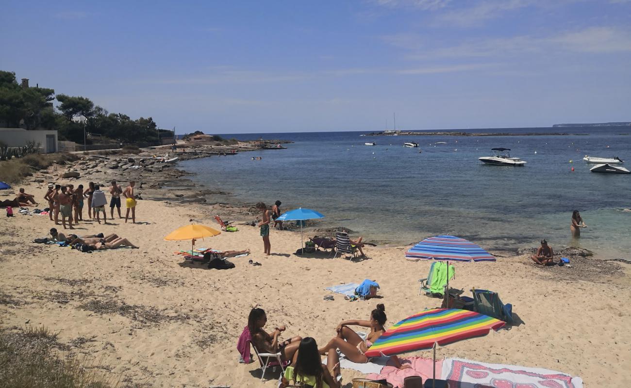 Foto af Playa des Marques med lys sand overflade