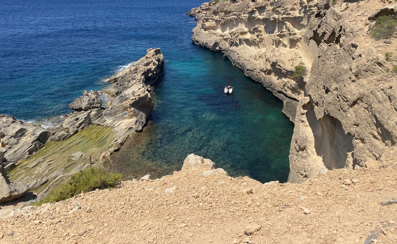 Foto af Cala del Toro med sten overflade