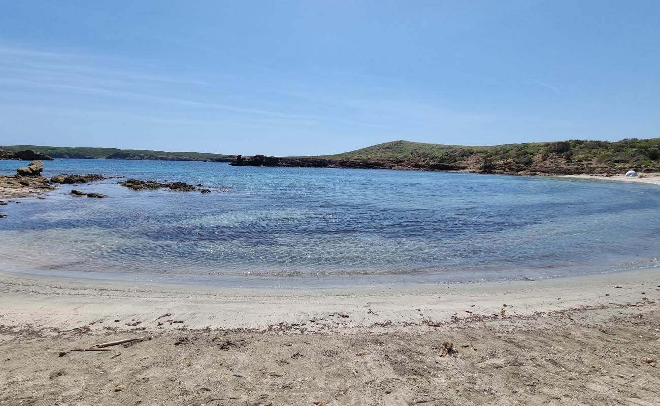 Foto af Cala Tamarells del Nord med lys sand overflade