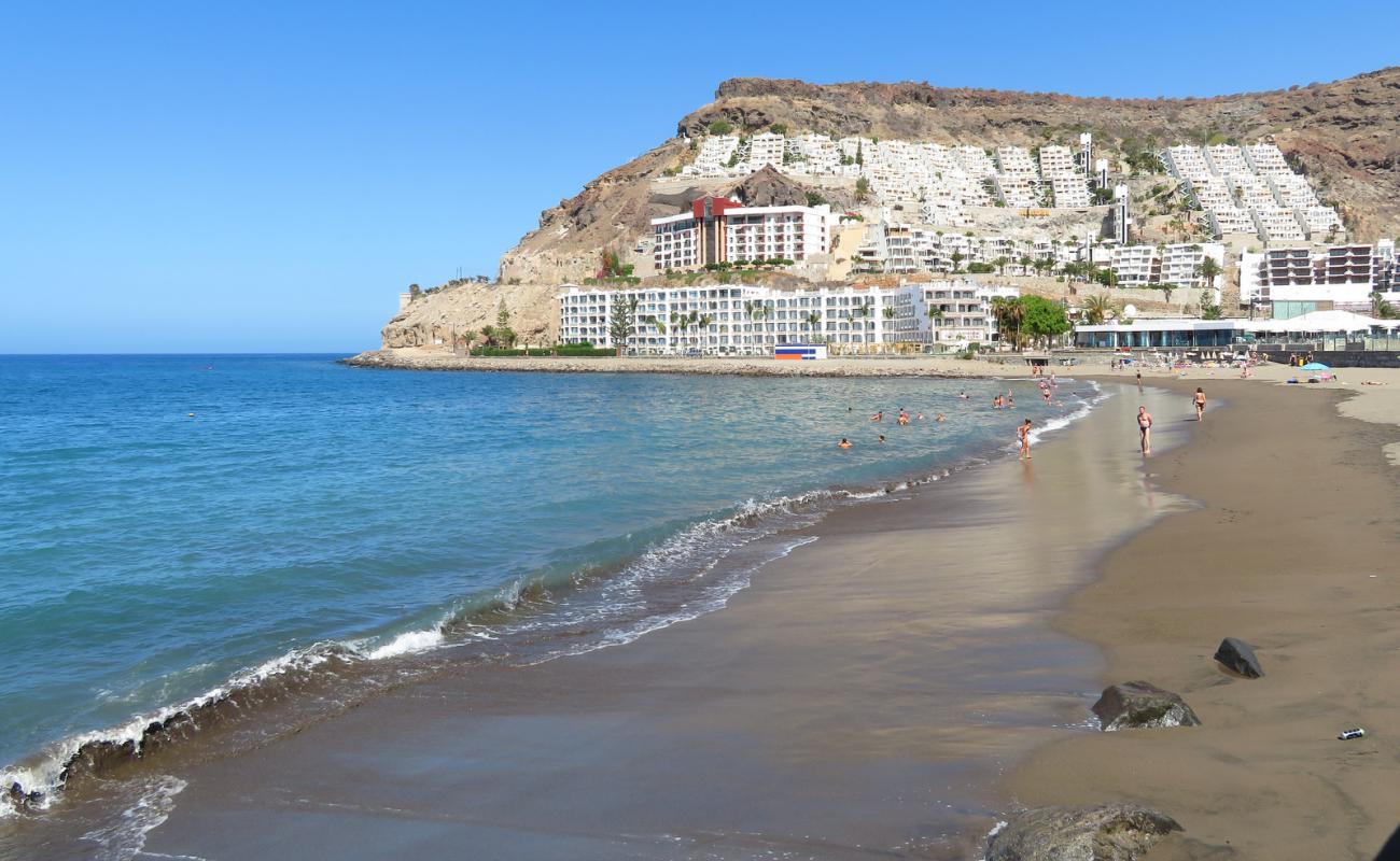 Foto af Playa del Cura med grå sand overflade