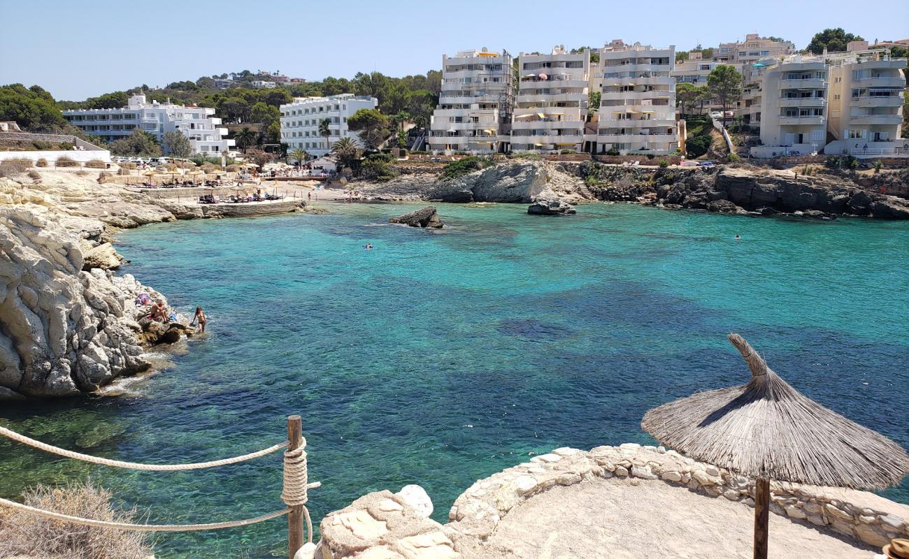 Foto af Platja Cala Blanca med lys sand overflade