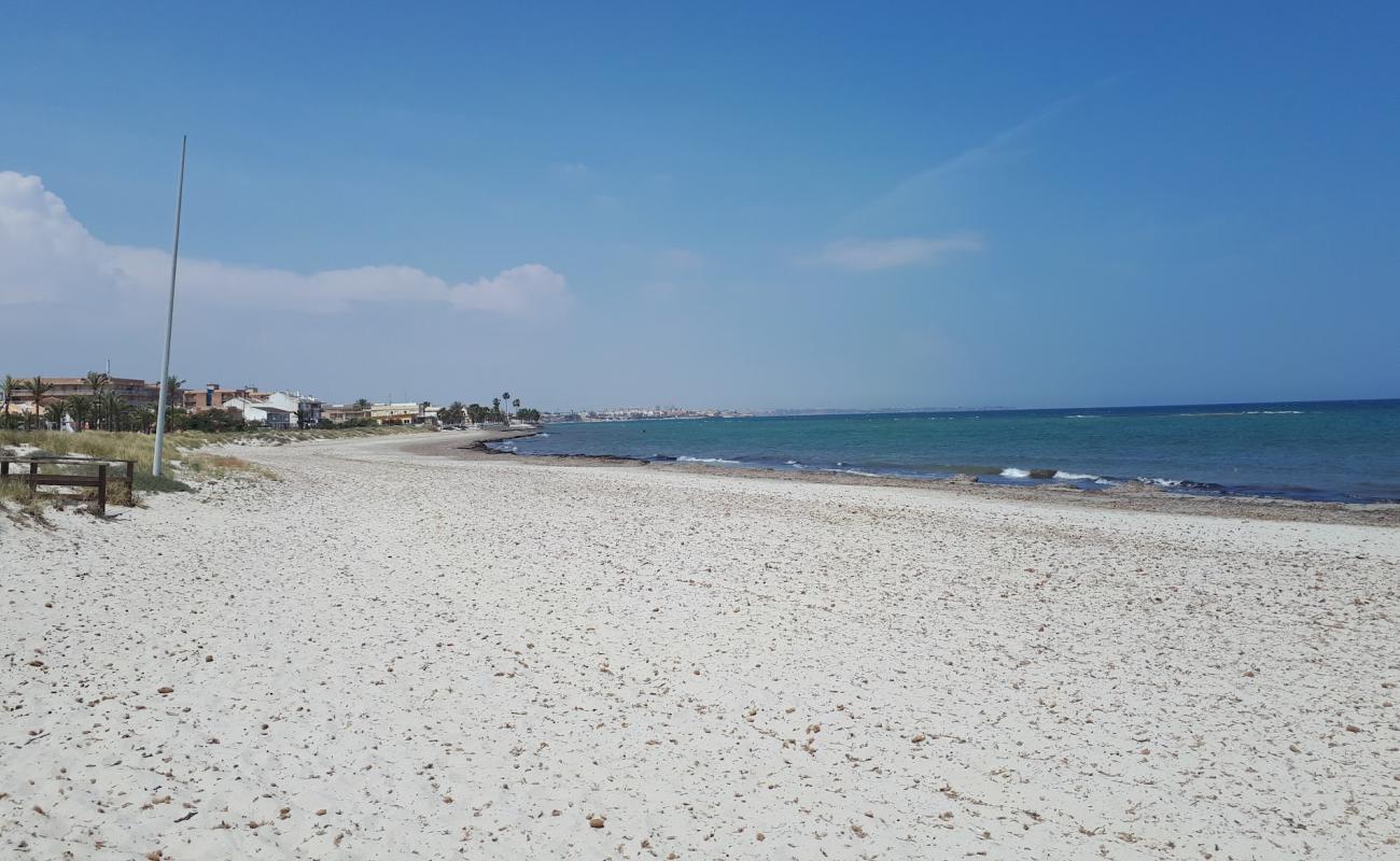 Foto af Playa de El Mojon med grå sand overflade