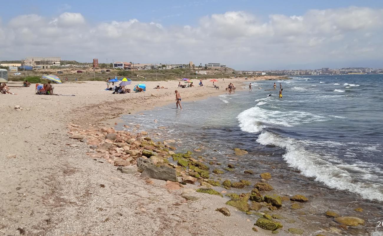 Foto af Playa de Agua Amarga med lys sand overflade