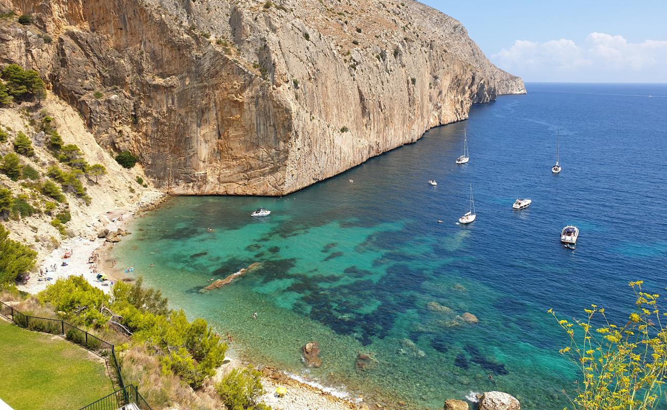 Foto af Cala del Raco del Corb med let sten overflade