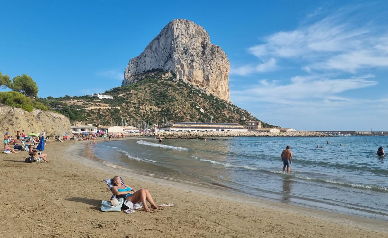 Foto af Playa del Cantal Roig med lys sand overflade