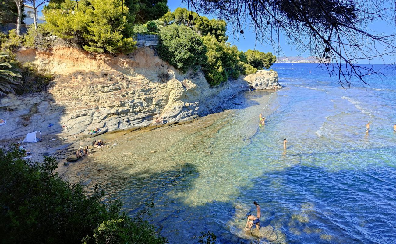 Foto af Cala del Mallorqui med sten overflade