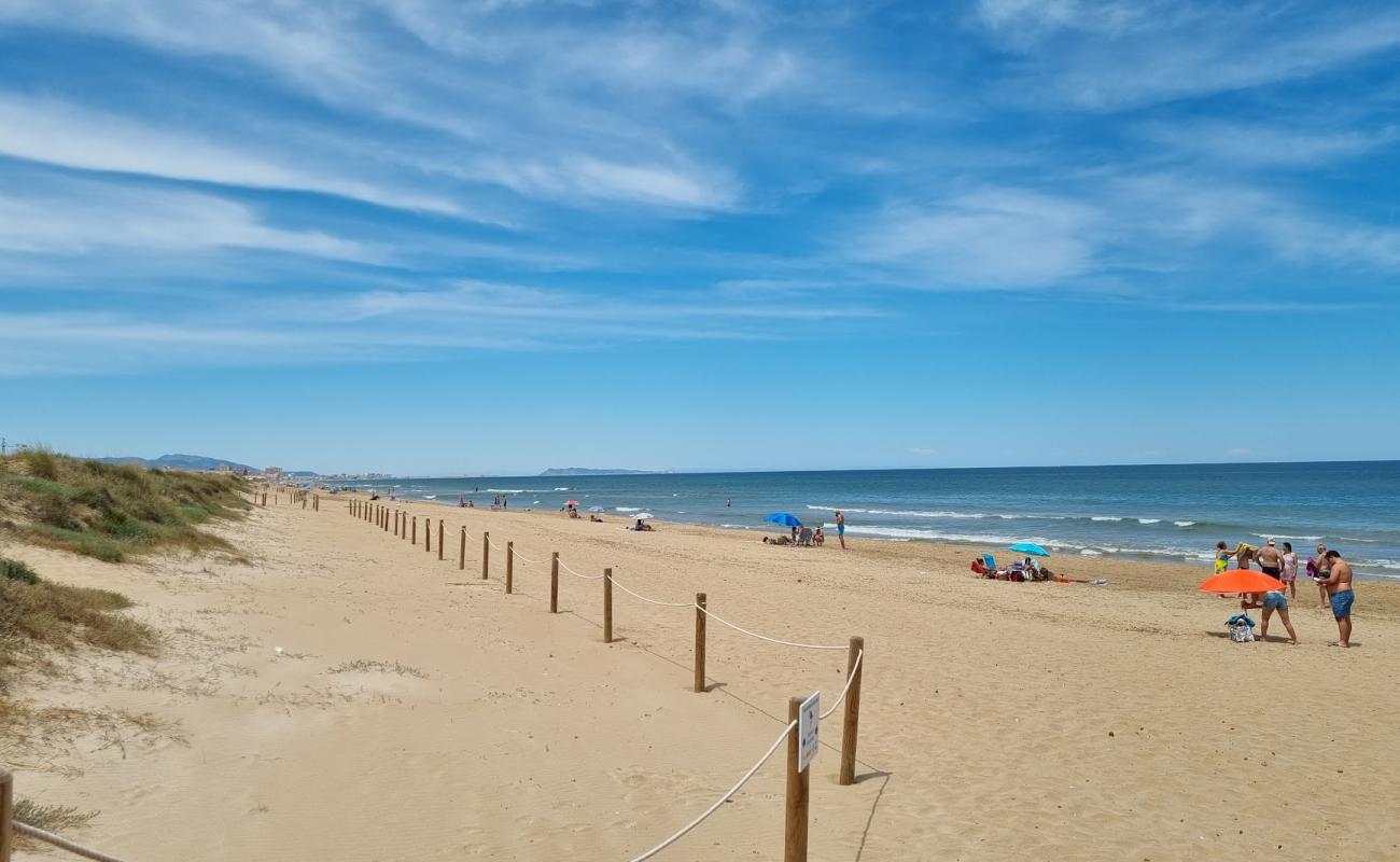 Foto af Playa de Oliva med lys sand overflade