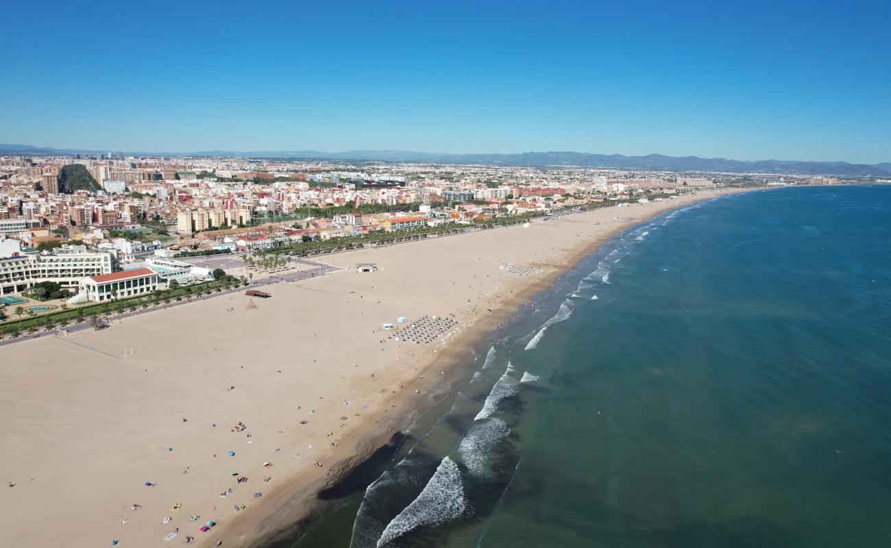 Foto af Platja del Cabanyal med lys fint sand overflade