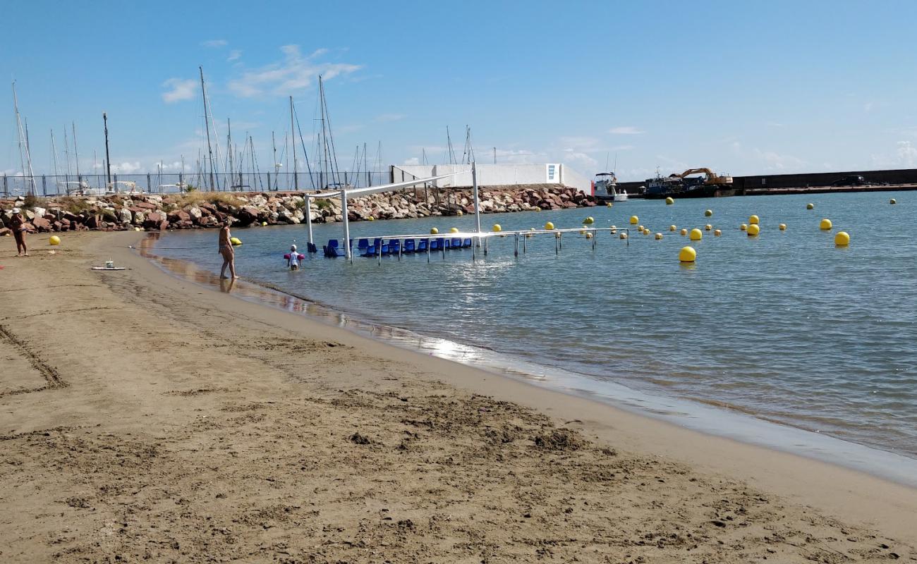 Foto af Playa Pobla Marina med lys sand overflade