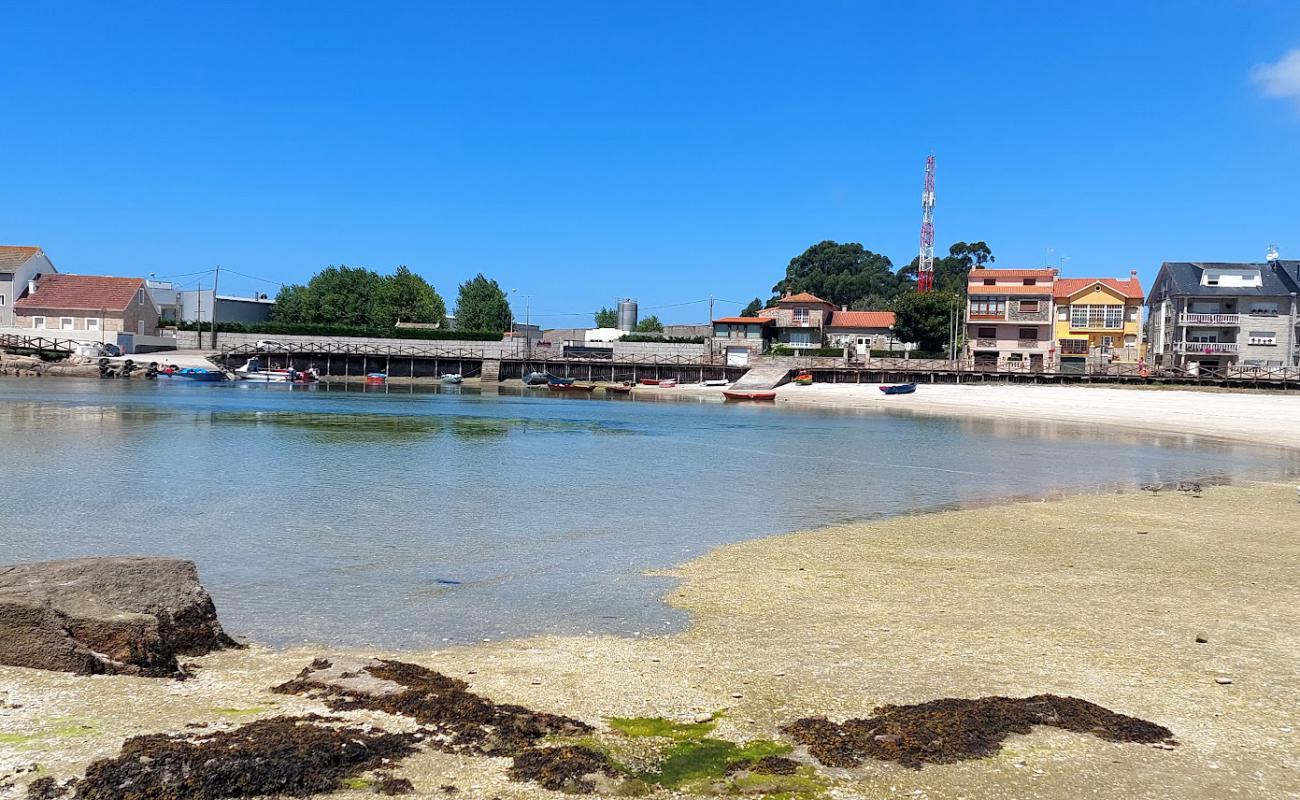 Foto af Playa Porto Meloxo med lys sand overflade