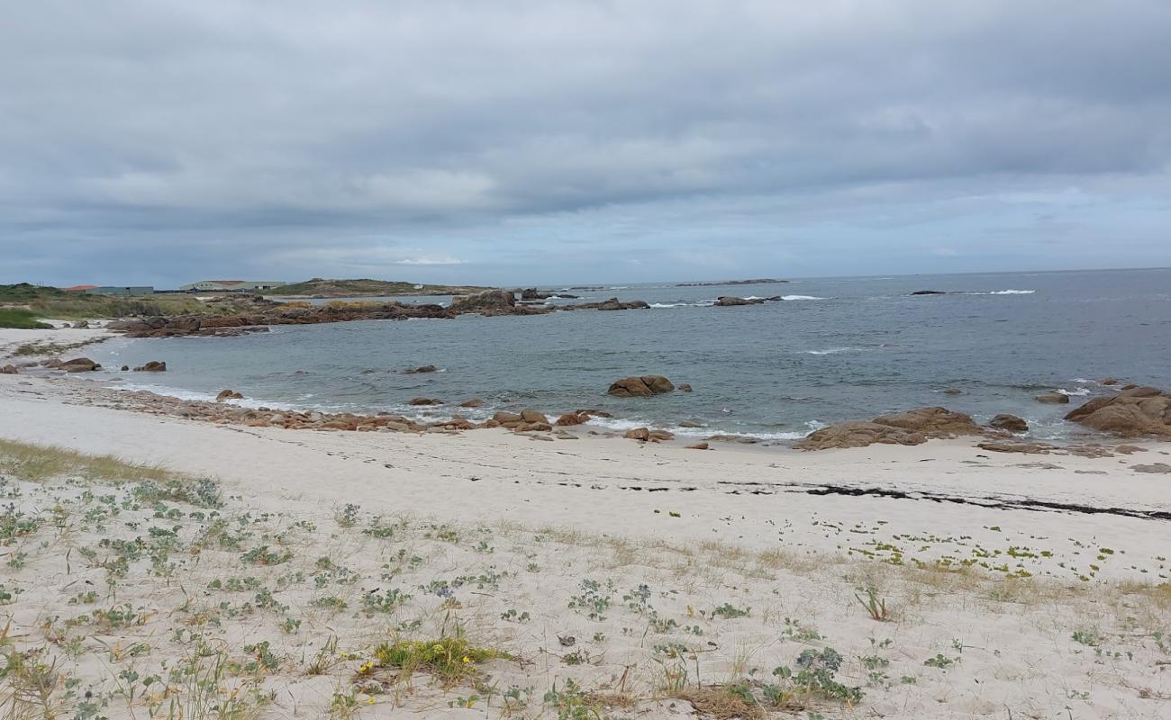 Foto af Praia Ardeleiro med lys sand overflade