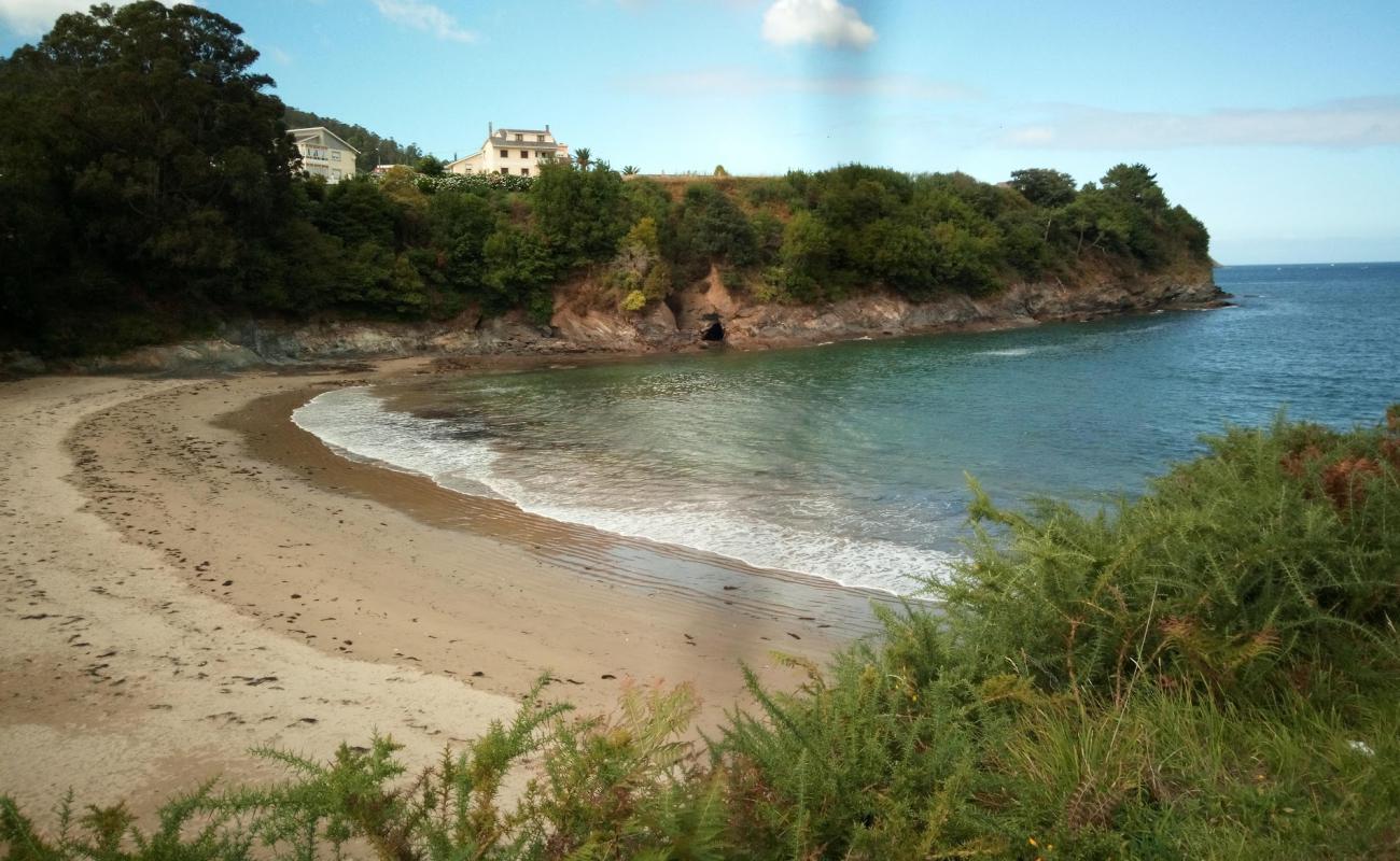 Foto af Praia de Seiramar med lys sand overflade