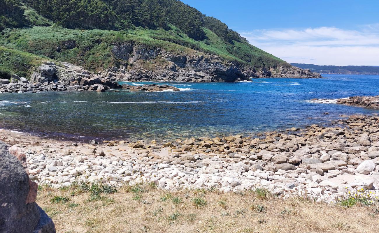 Foto af Praia de Portonovo med lyst sand & sten overflade