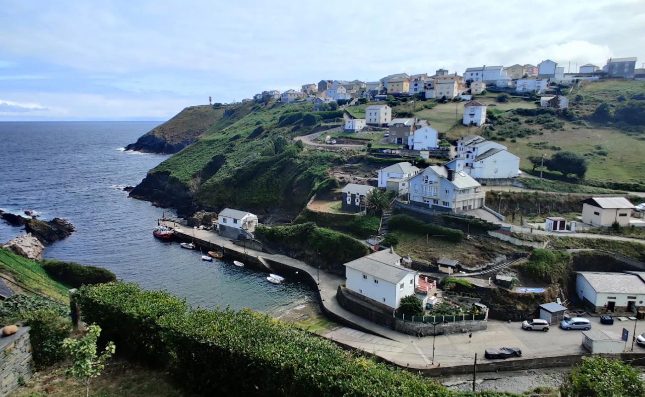 Foto af Puerto de Ortigueira med betonovertræk overflade