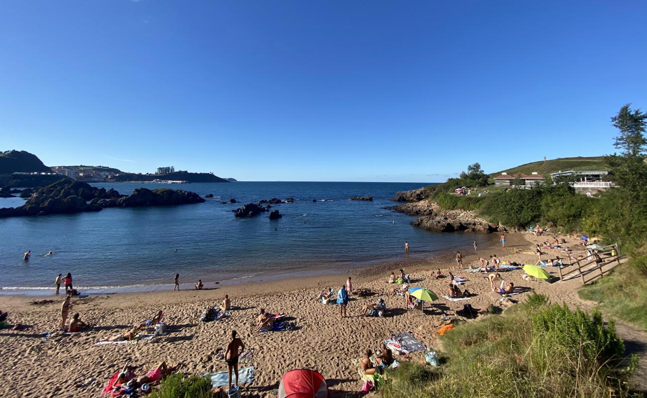 Foto af Playa de Guelgues med gråt sand og småsten overflade