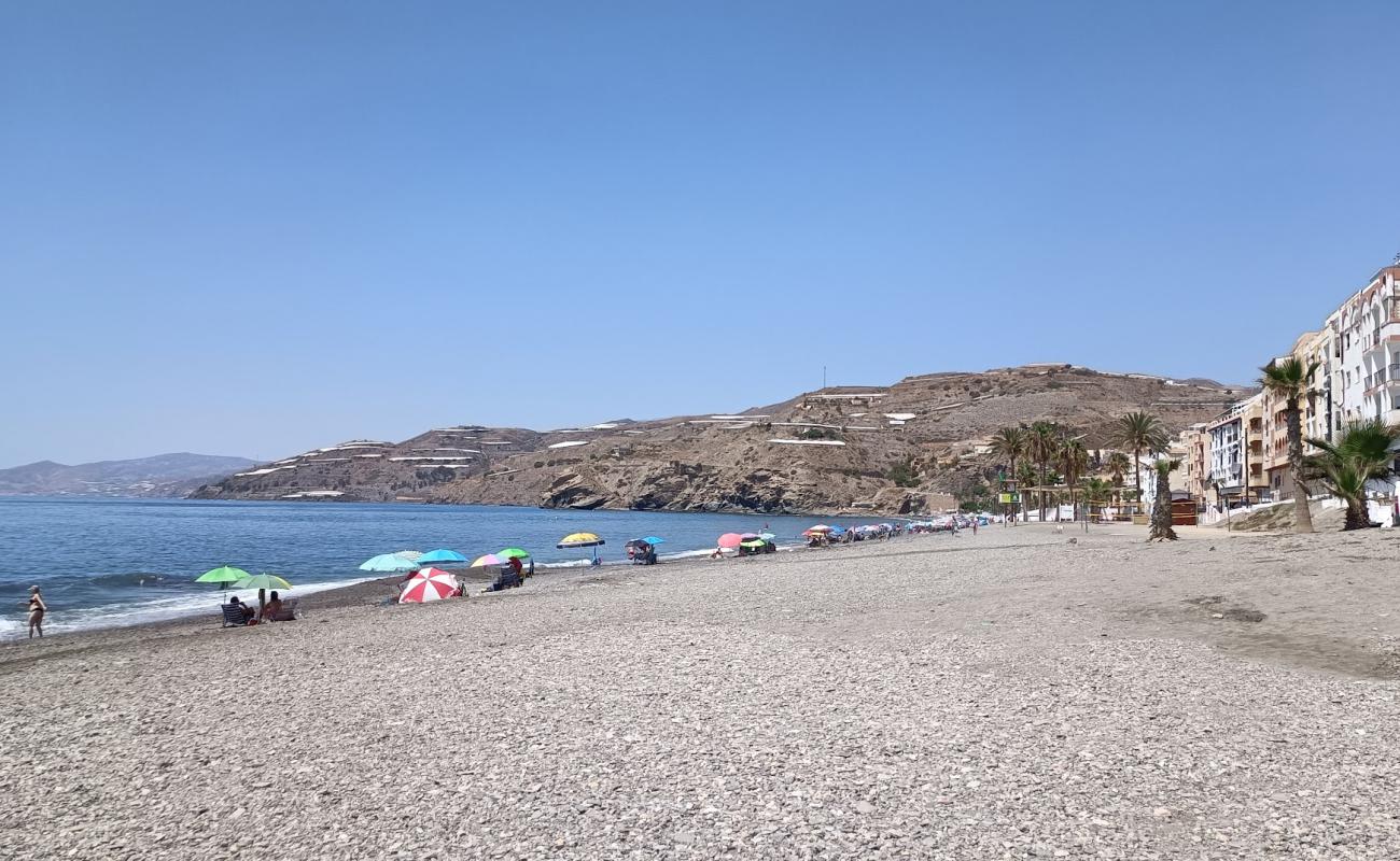 Foto af Playa de La Rabita med grå fin sten overflade