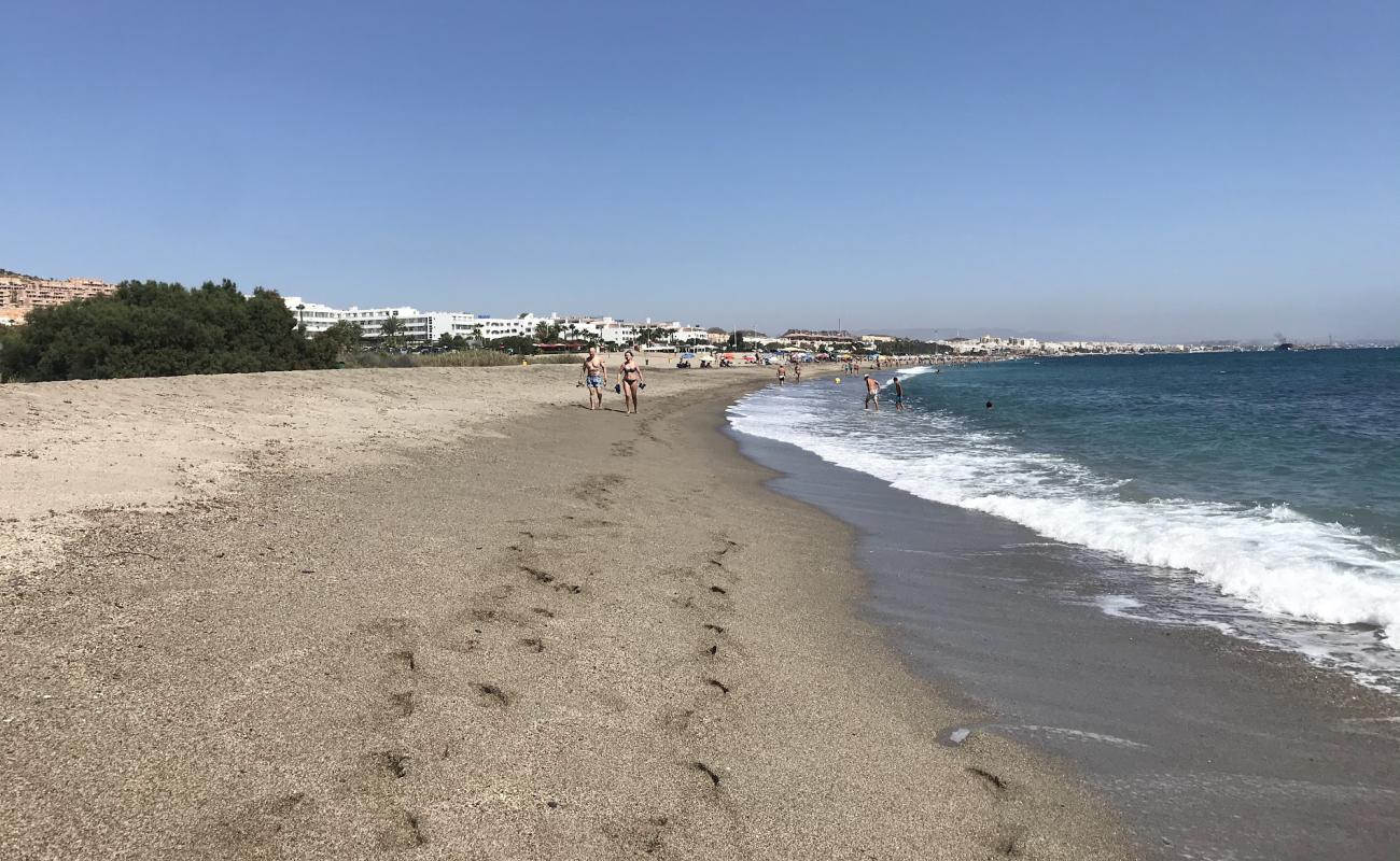 Foto af Playa de la Marina de la Torre med grå sand overflade