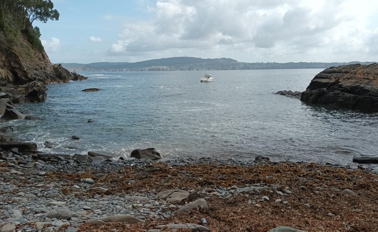 Foto af Playa de las Pedregueiras med grå sten overflade