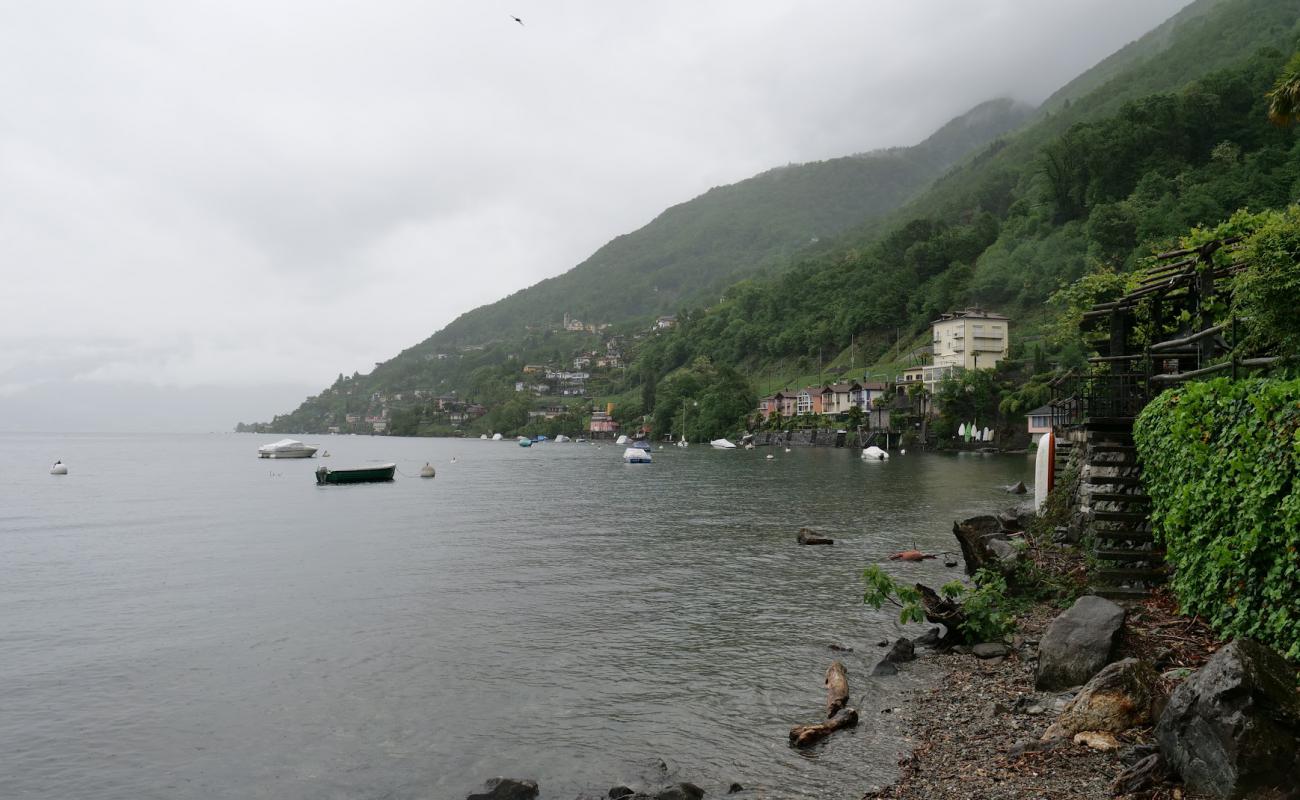 Foto af Dirinella Strand med sten overflade