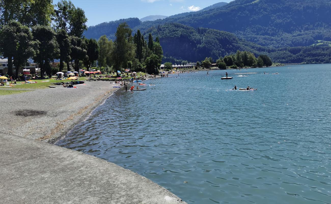 Foto af Strandbad Walenstadt med grå fin sten overflade