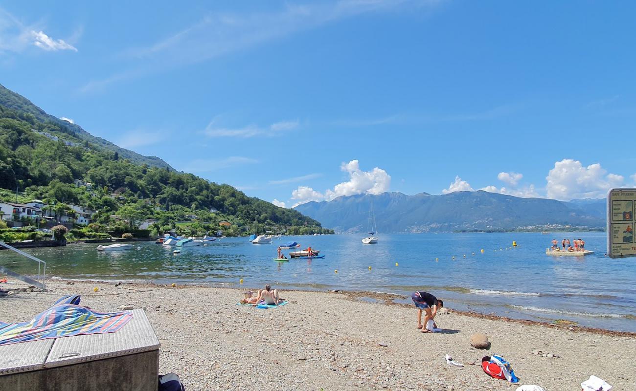 Foto af Shaka Beach Lido di Vira med gråt sand og småsten overflade