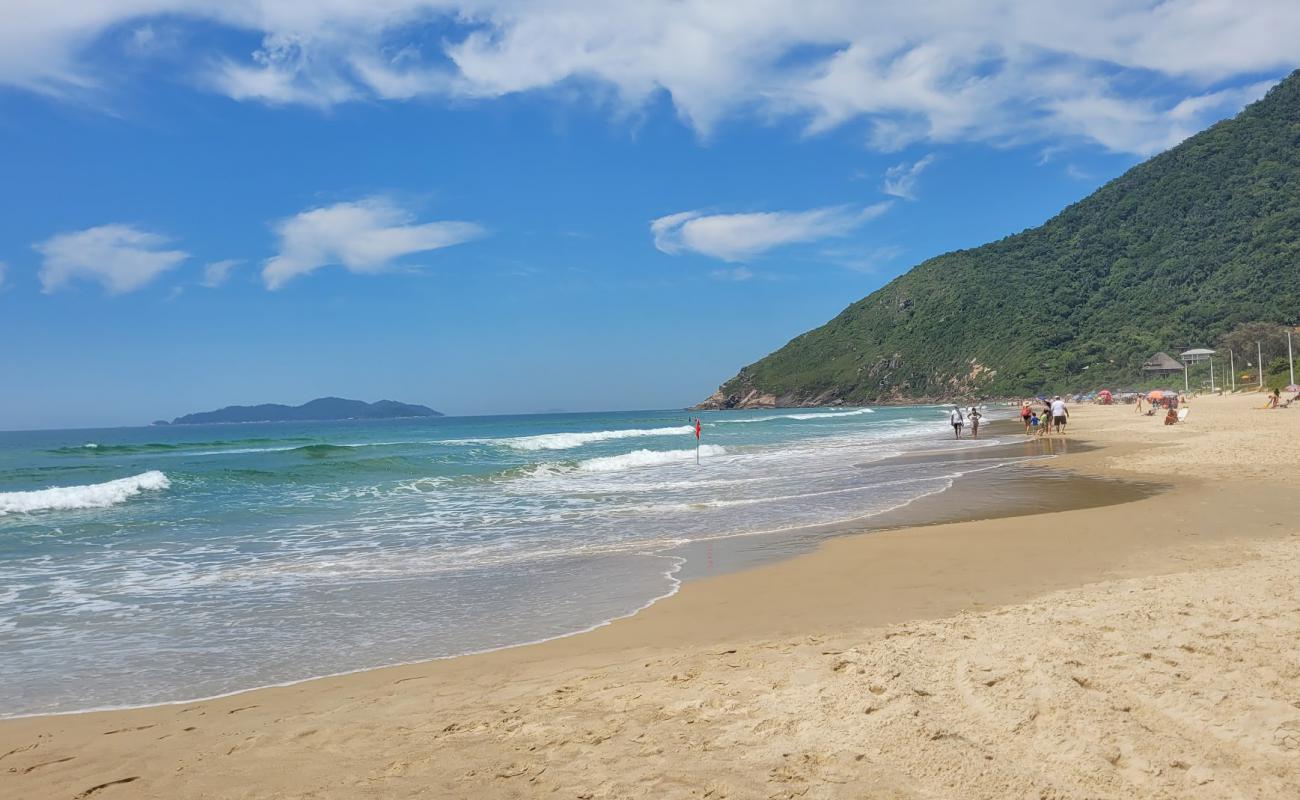 Foto af Rio das Pacas Strand med lys sand overflade