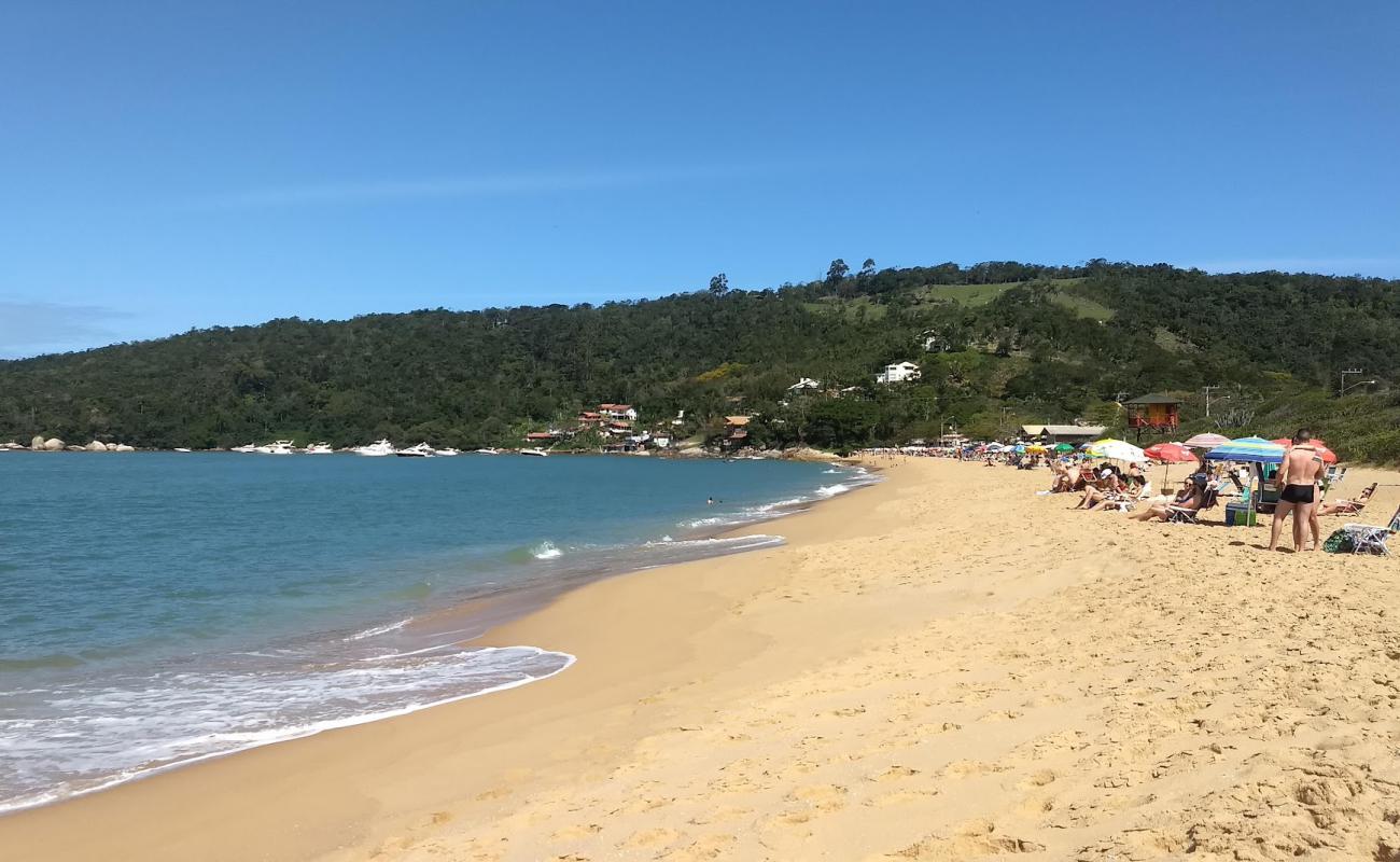 Foto af Praia de Taquaras med lys sand overflade