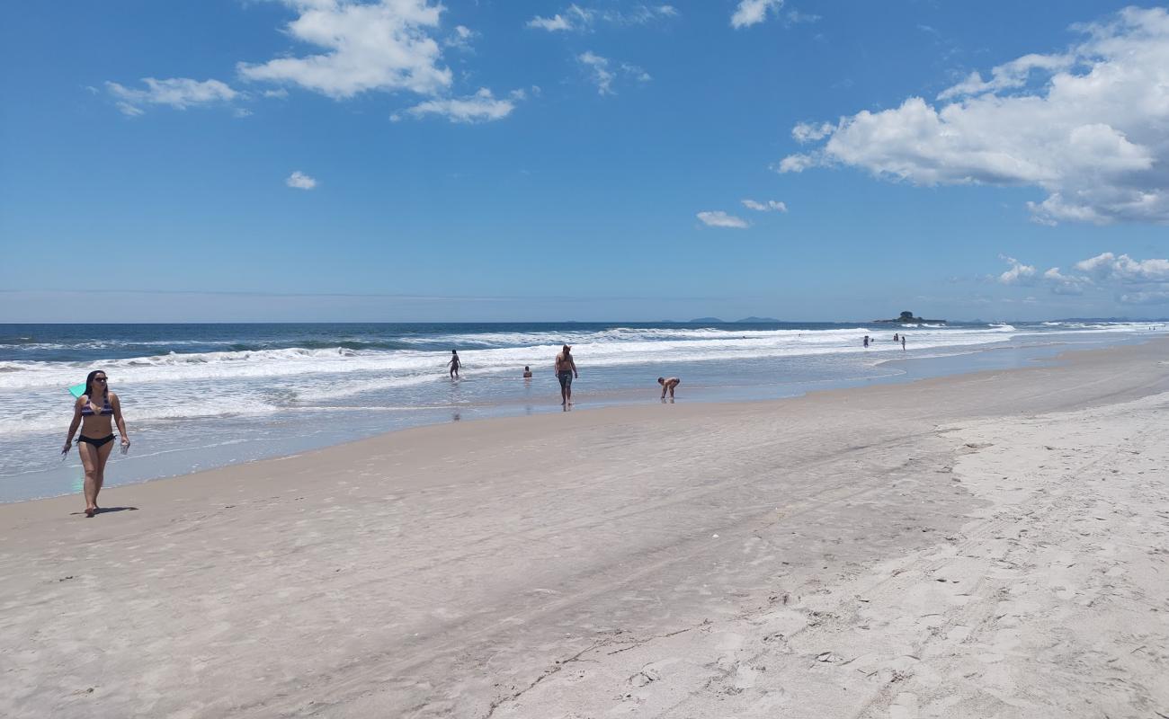 Foto af Coroados Strand med lys fint sand overflade