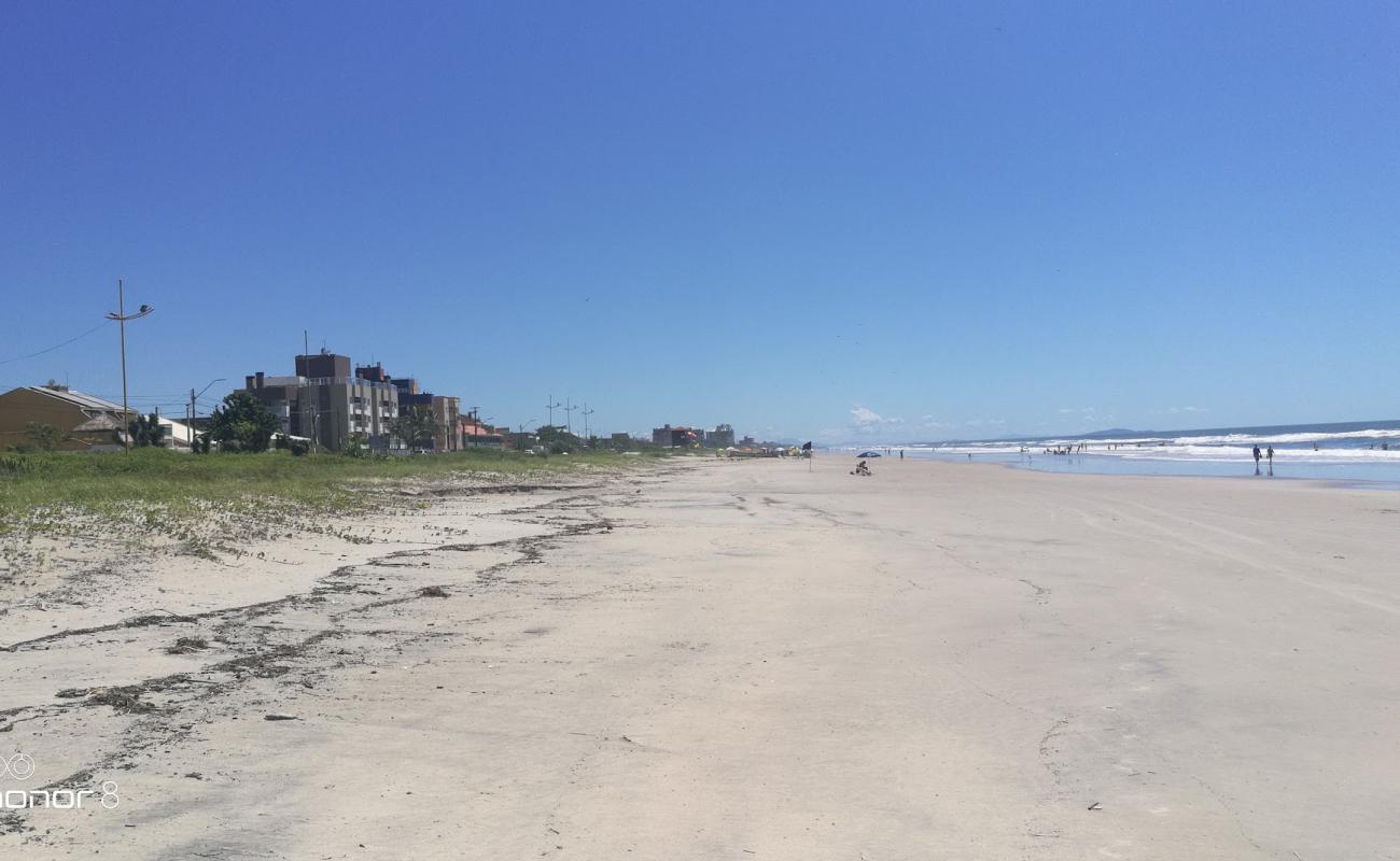 Foto af Balneario Solymar Strand med lys fint sand overflade