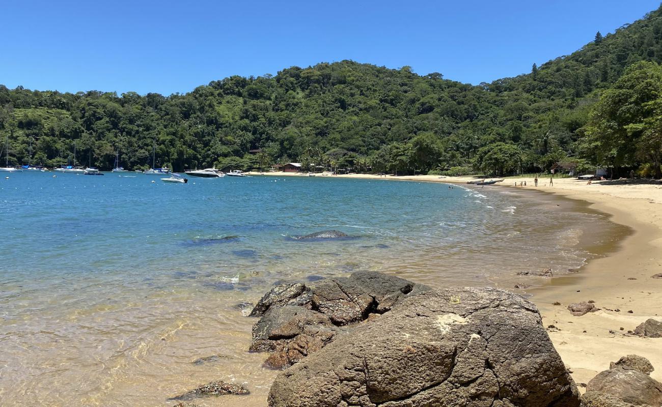 Foto af Praia do Flamengo med lys fint sand overflade