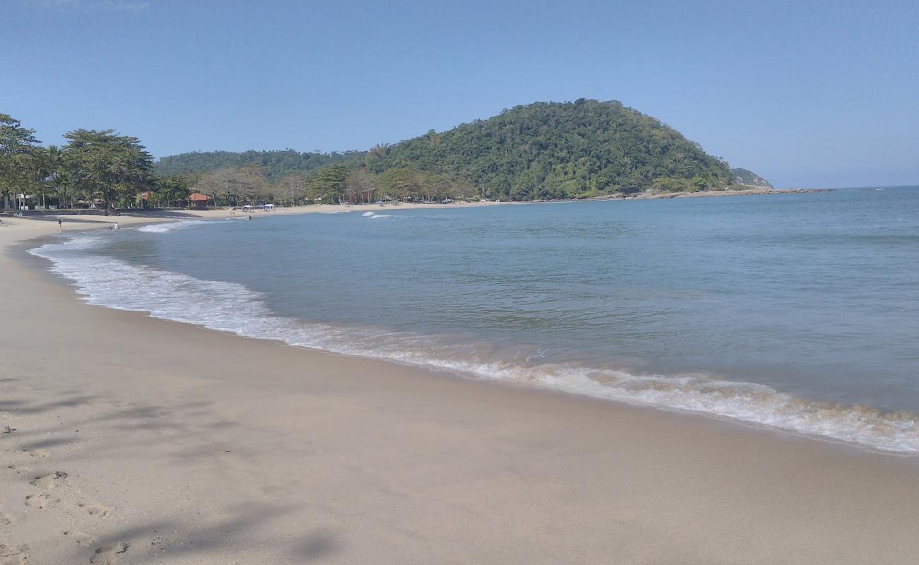 Foto af Praia da Fazenda med lys sand overflade