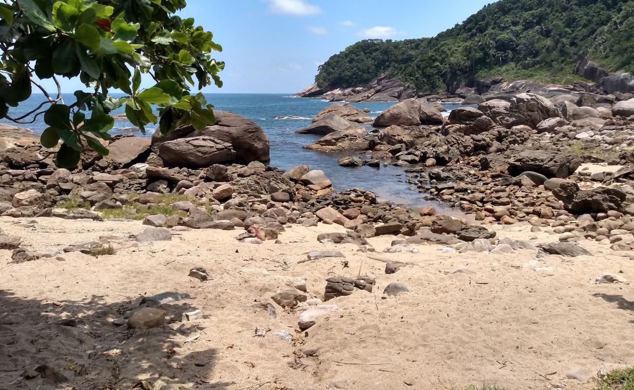 Foto af Praia das Galhetas med lyst sand & sten overflade