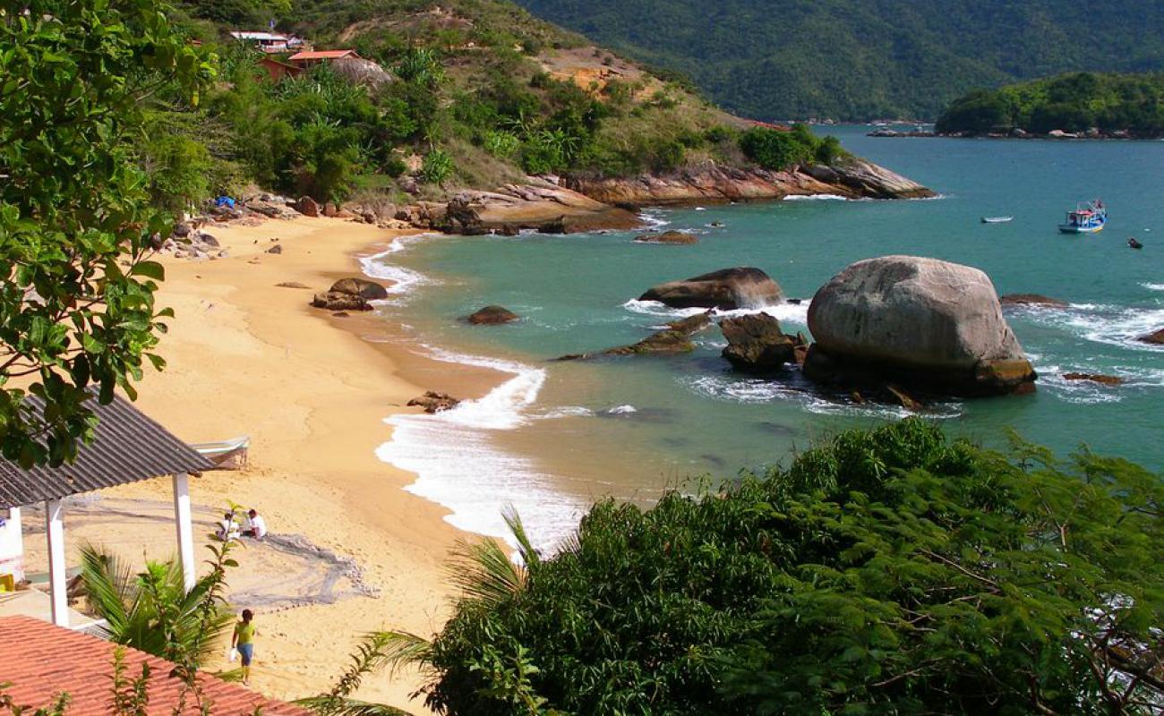 Foto af Praia de Calhaus med lys sand overflade