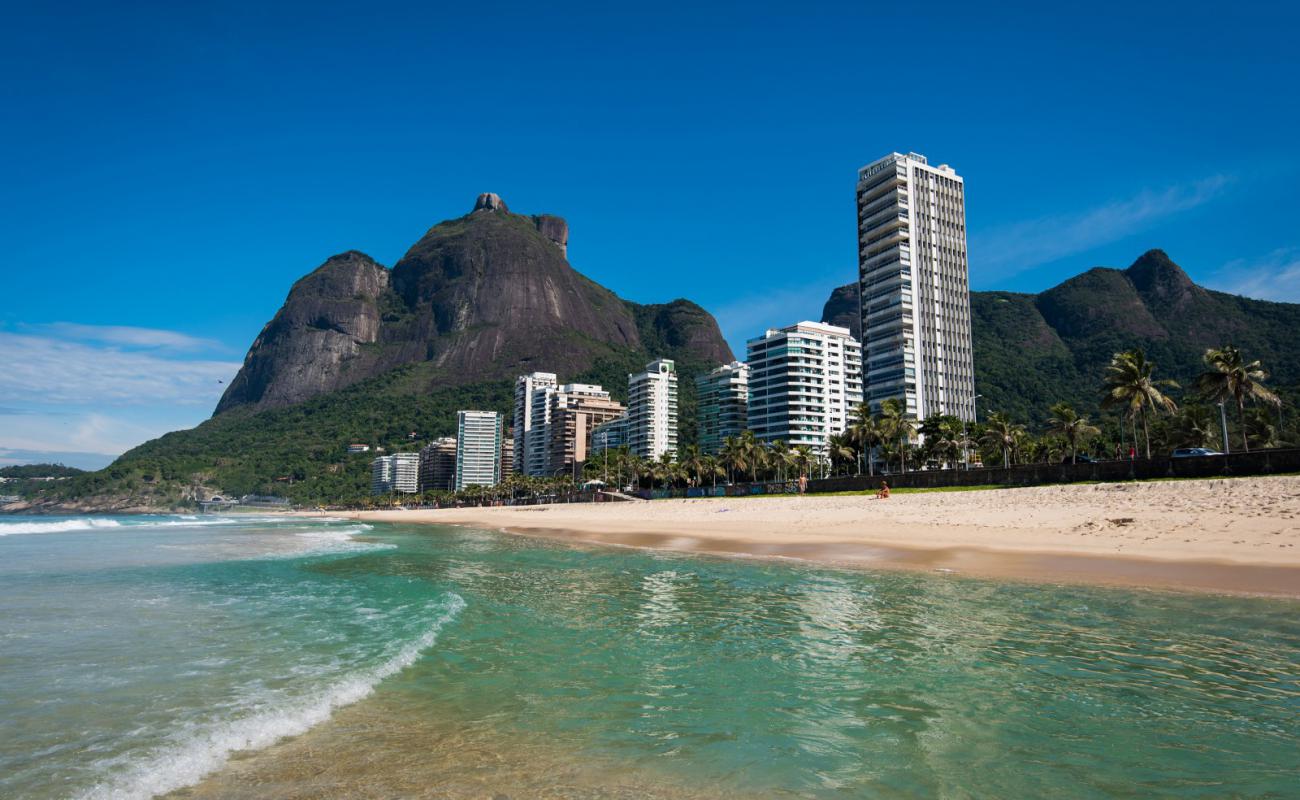 Foto af Praia da Gavea med lys fint sand overflade