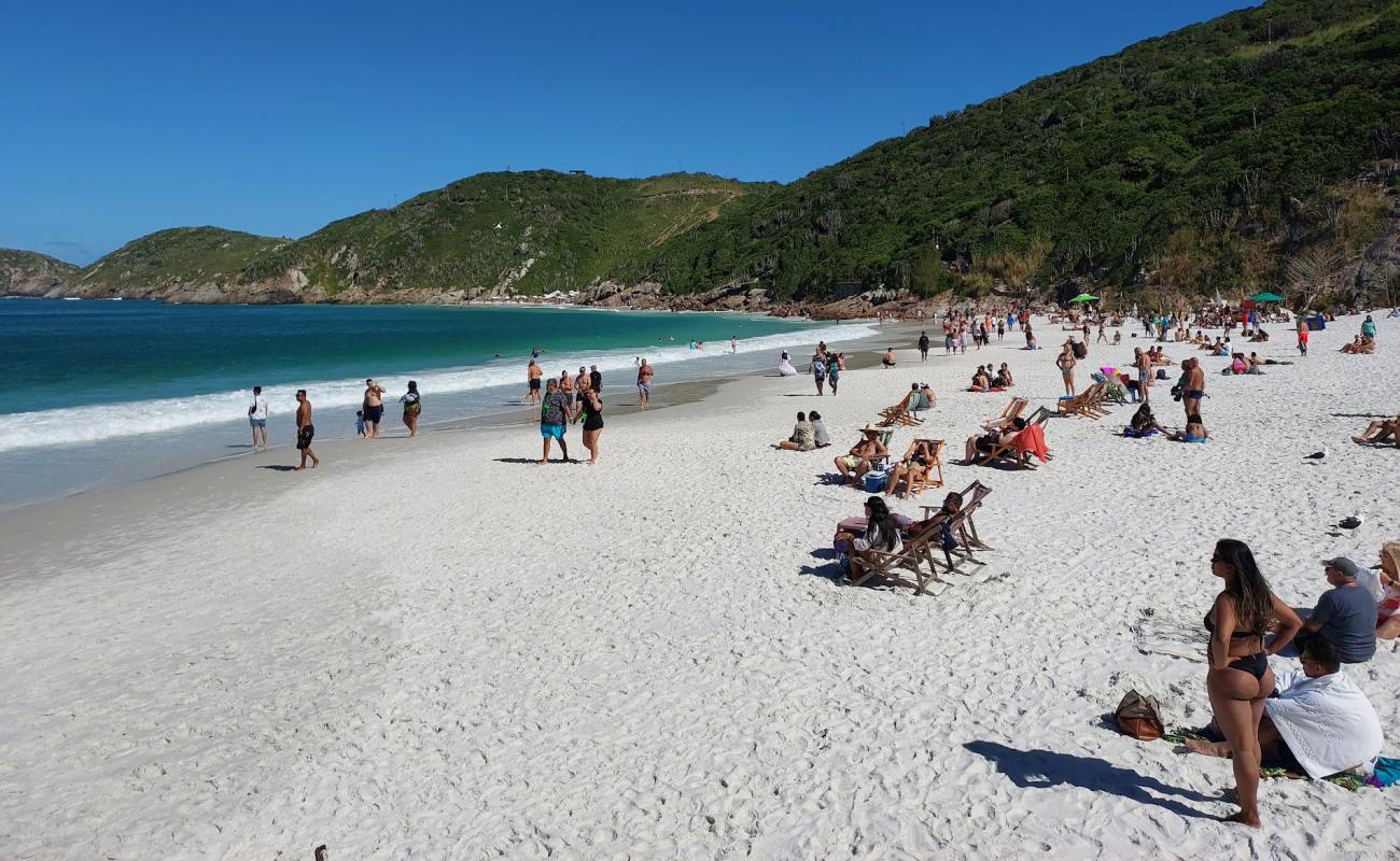 Foto af Pontal do Atalaia Strand med hvidt fint sand overflade