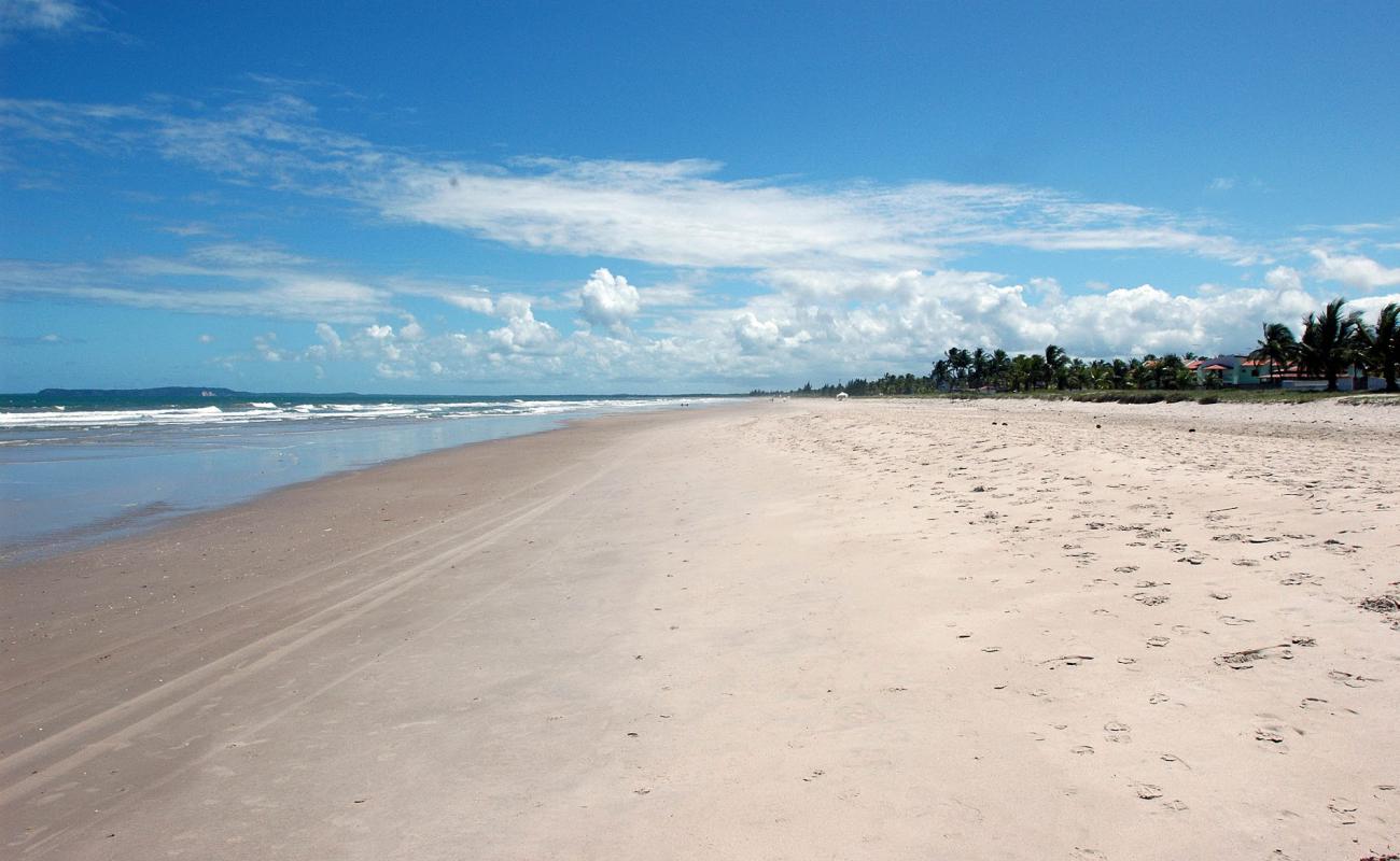 Foto af Praia de Guaibim med lys fint sand overflade