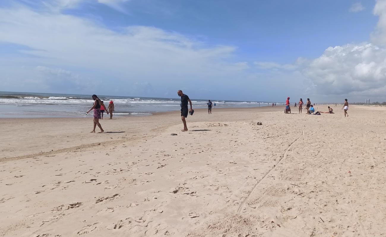 Foto af Praia de Aruana med lys fint sand overflade