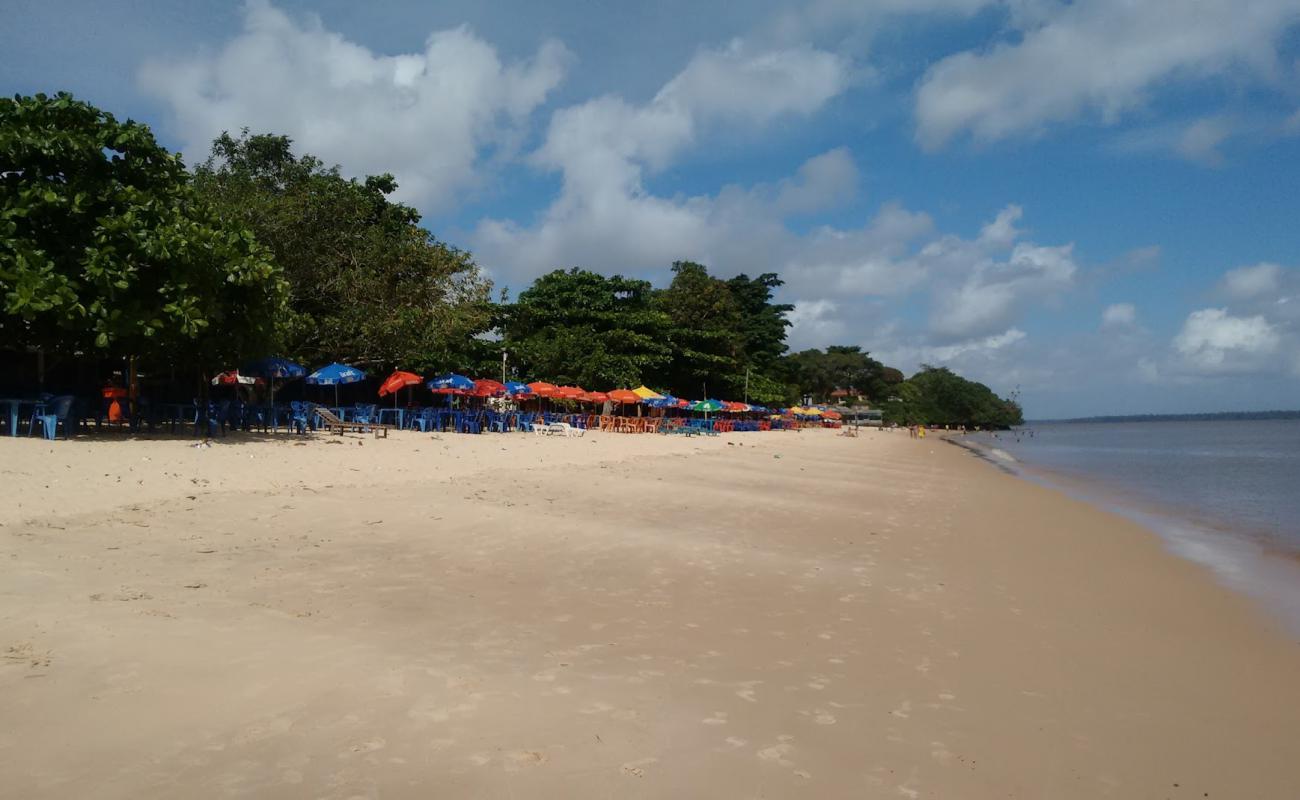 Foto af Praia do Outeiro med lys sand overflade