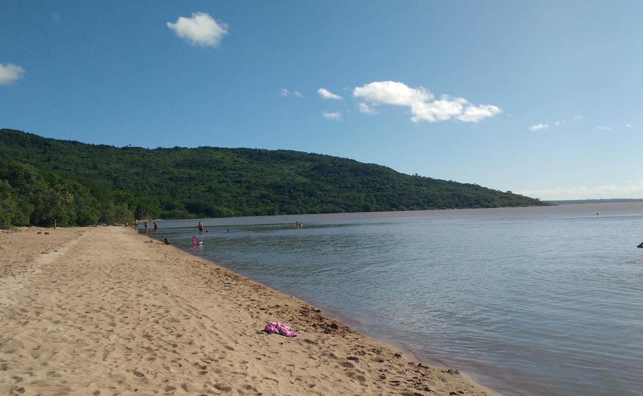 Foto af Praia das Pombas med lys sand overflade