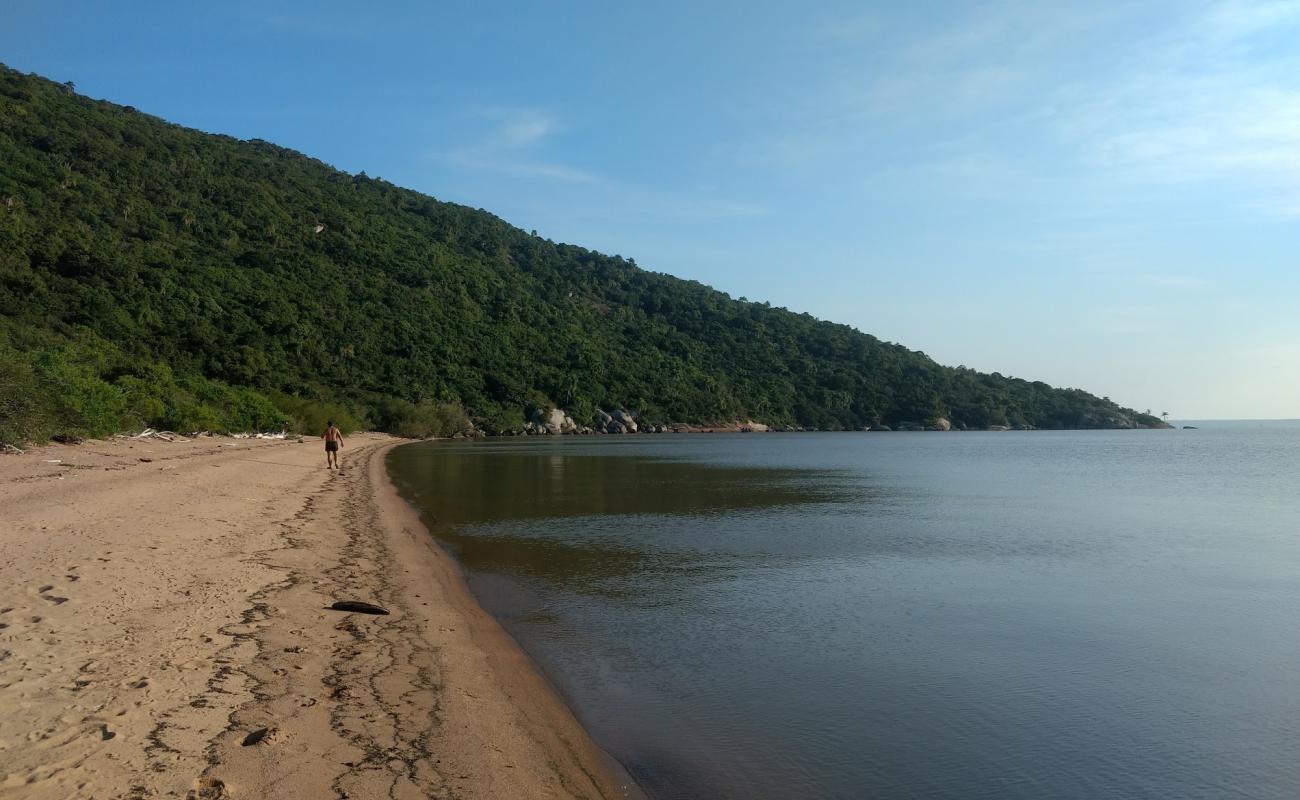 Foto af Praia do Sitio med lys sand overflade