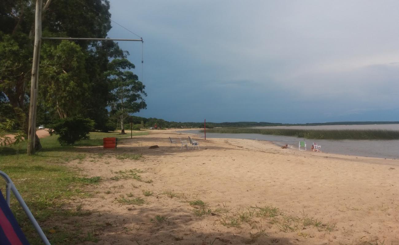 Foto af Praia Da Garca. med lys sand overflade