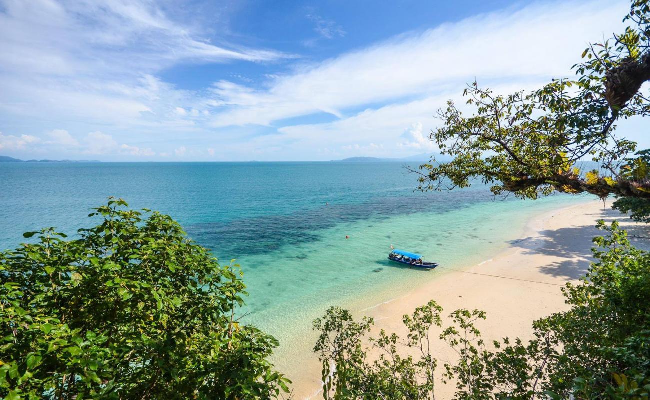 Foto af Pak Nam Beach med lys sand overflade